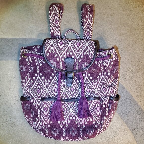 American Eagle Outfitters Handbags - American Eagle Outfitters Maroon & Cream Drawstring Boho Backpack